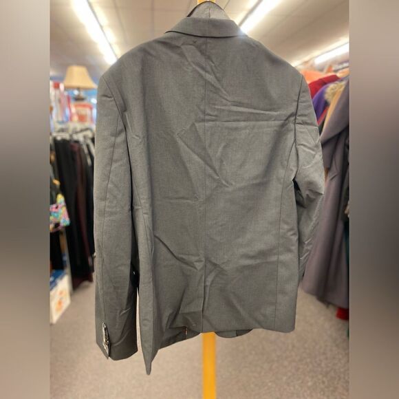 New MYS men's Large  3 piece slim fit Dark Gray w/ Red Tie - Picture 6 of 6